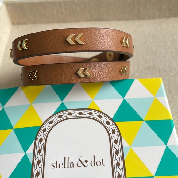 Chevron leather wrap bracelet - Picture 2 of 2